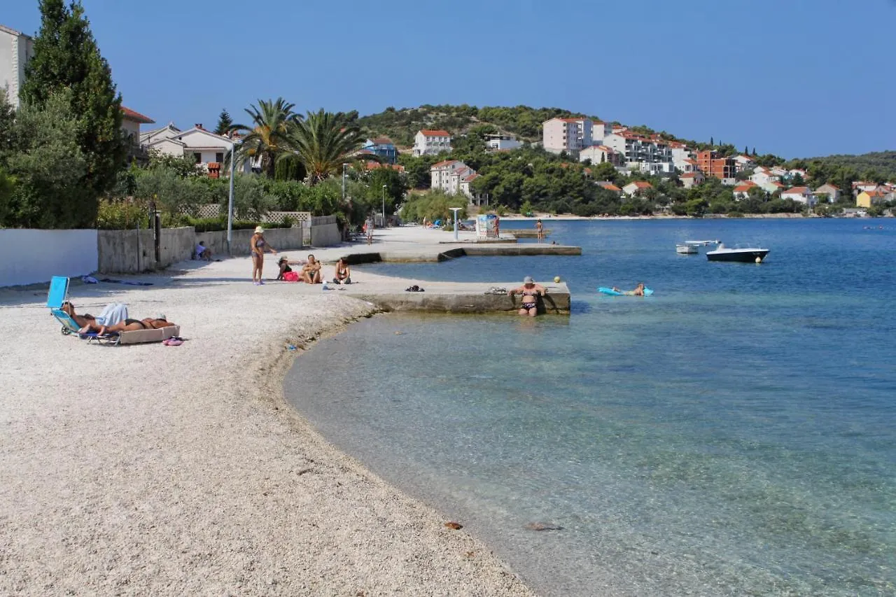 Apartments With A Parking Space Okrug Gornji, Ciovo - 19711 Trogir 0*,  Chorvatsko