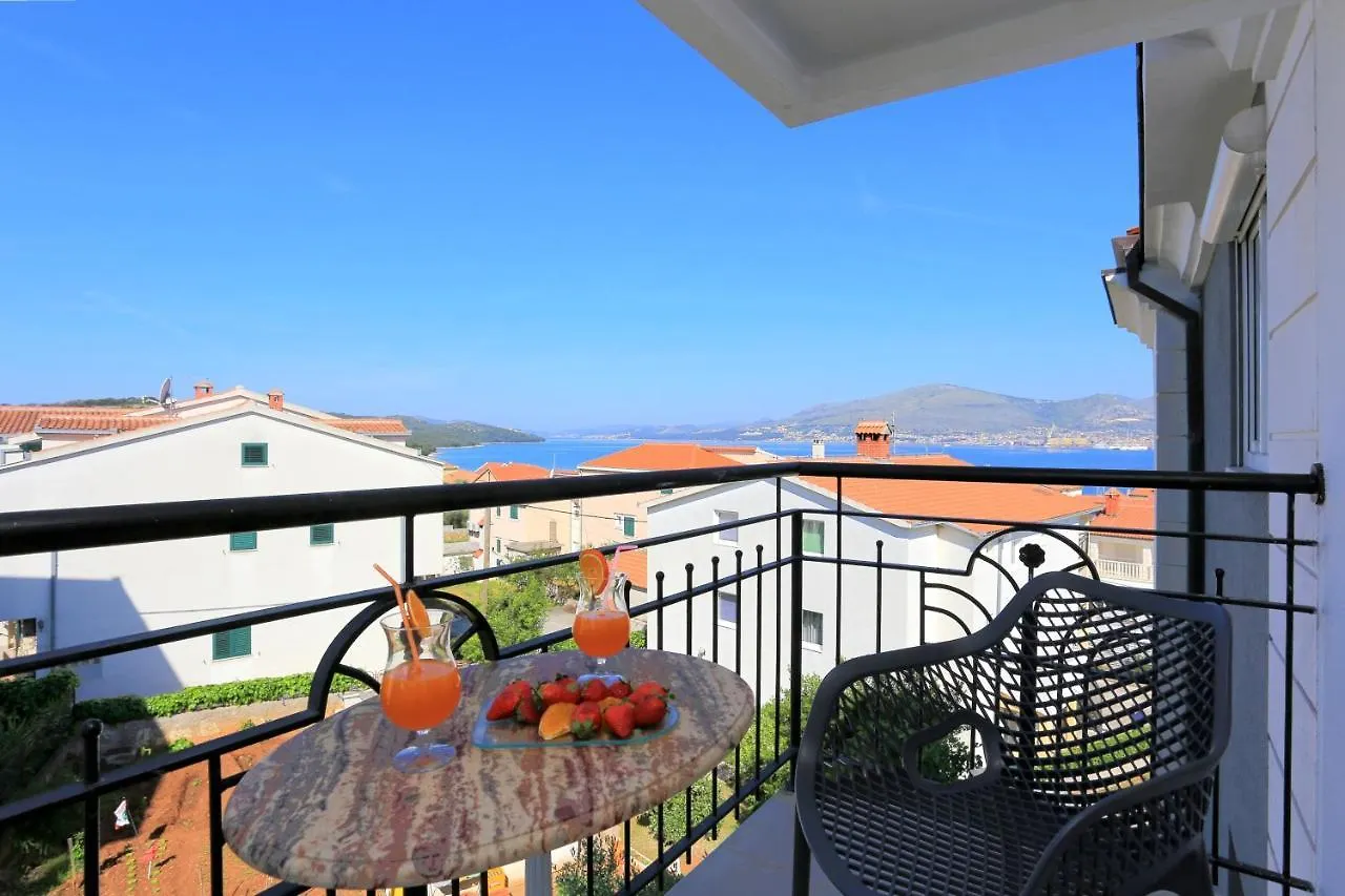 Apartments With A Parking Space Okrug Gornji, Ciovo - 19711 Trogir 0*,  Croatia