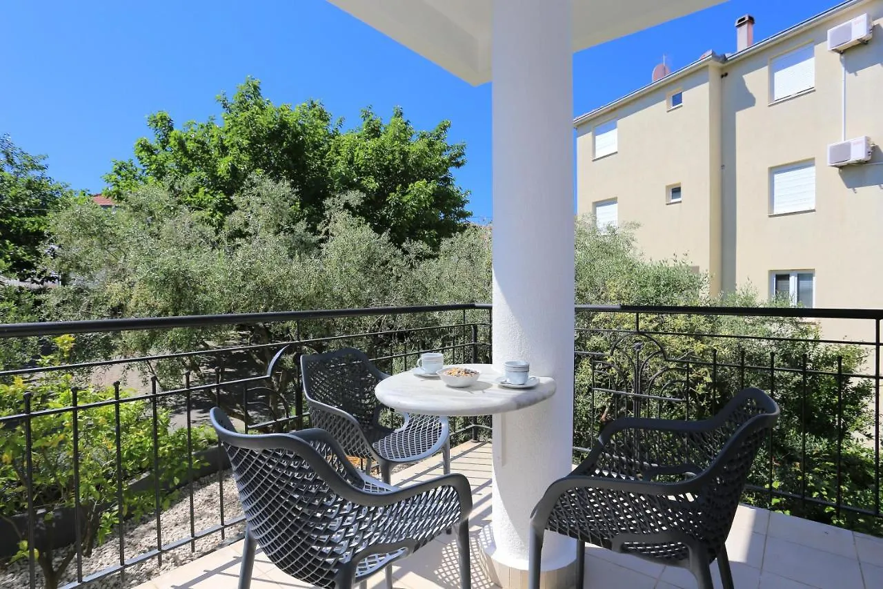 Apartments With A Parking Space Okrug Gornji, Ciovo - 19711 Trogir 0*,